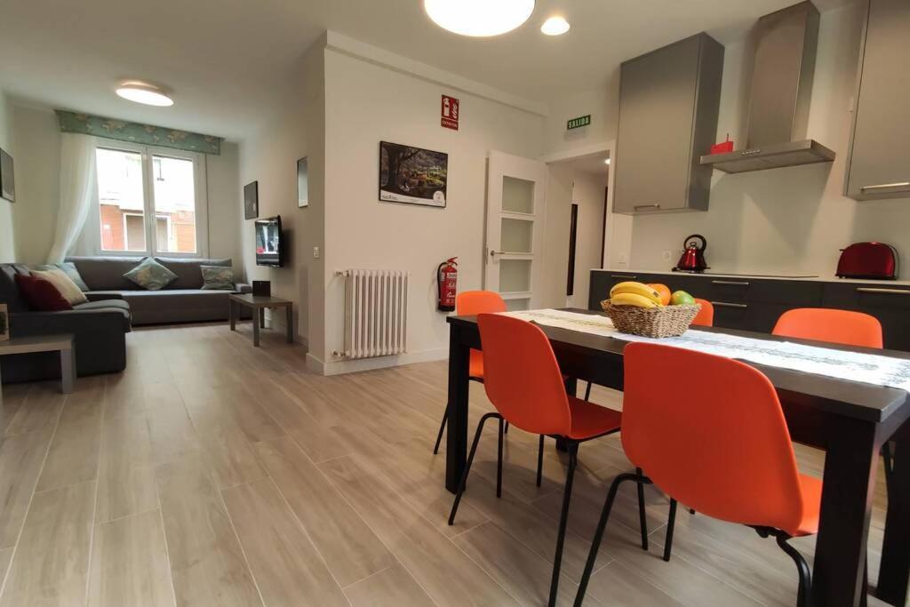Larraina By Clabao Apartment Pamplona Luaran gambar